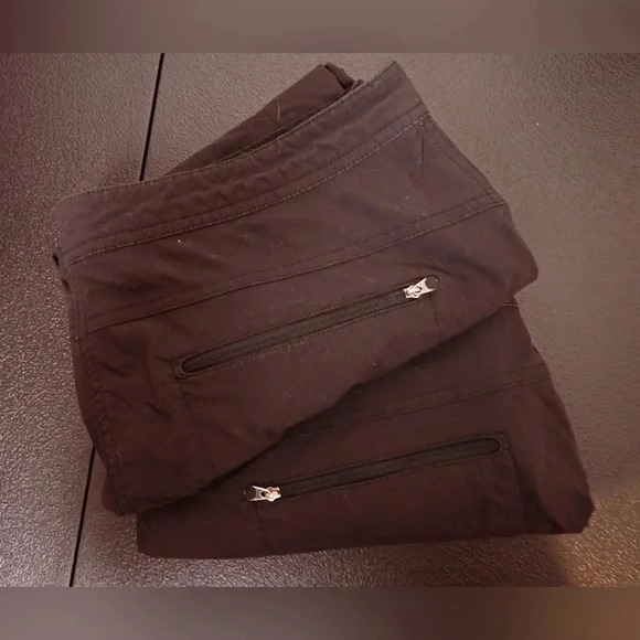 Set of 2 LL Bean Cargo Shorts - Picture 1 of 12